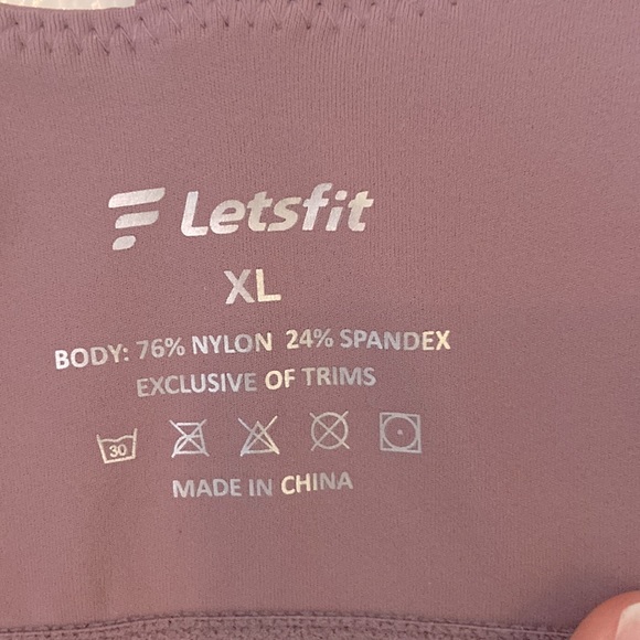 Fabletics Sports Top - Picture 4 of 4